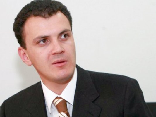 Sebastian Ghiţă: 